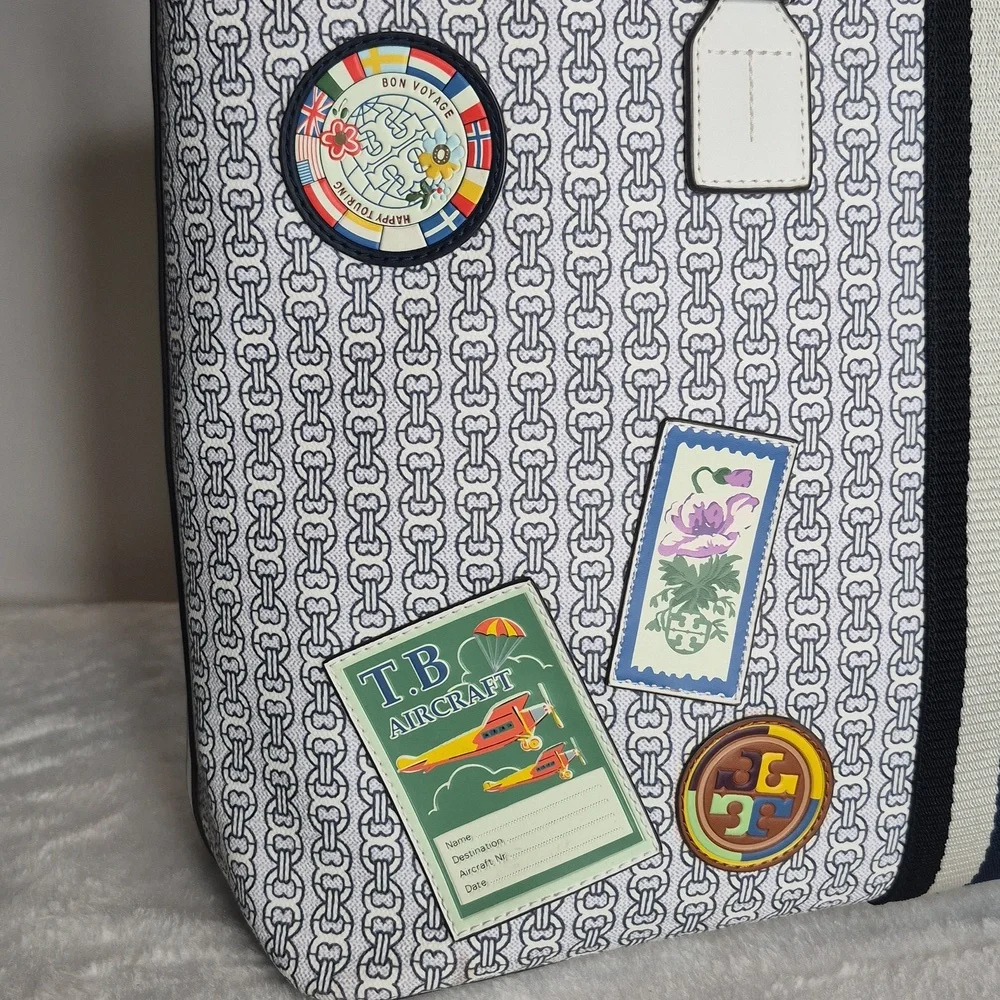 Tory Burch VACATION Patterned Tote Bag - Picture 10 of 17